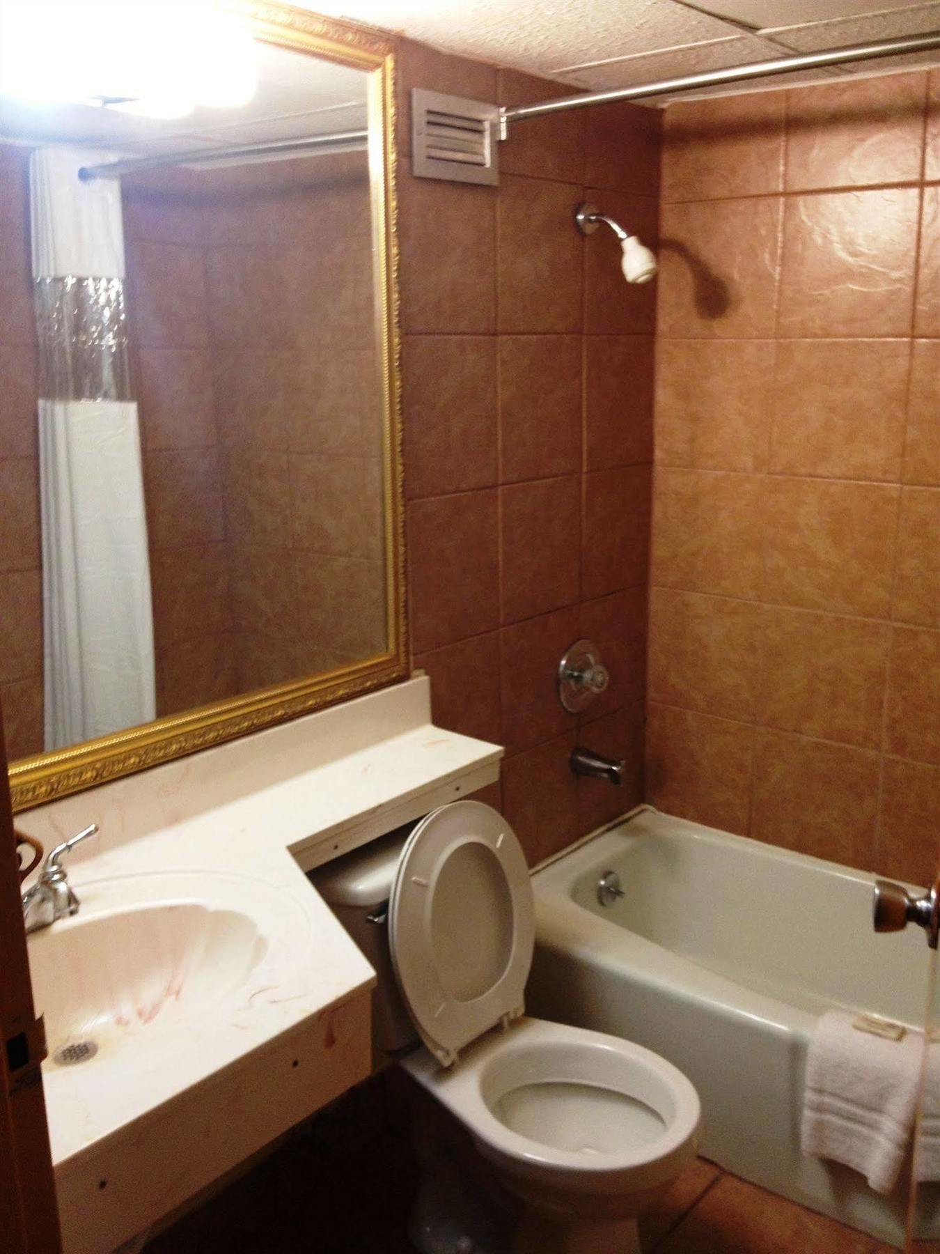 Real Value Inn Memphis Extérieur photo