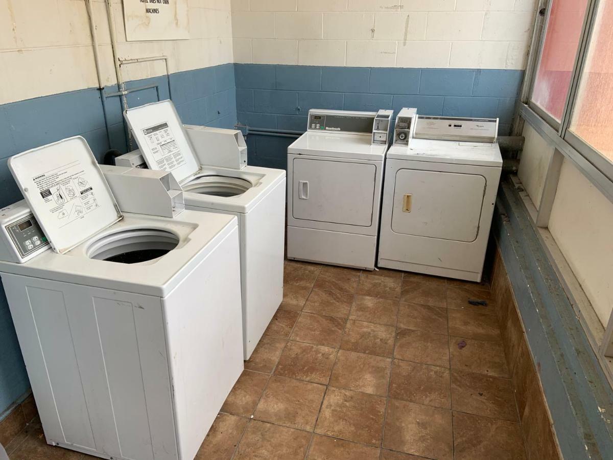 Real Value Inn Memphis Extérieur photo