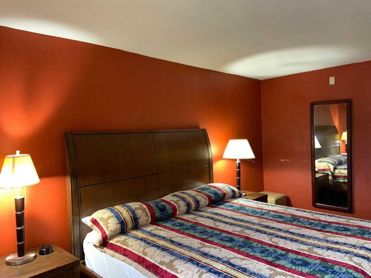 Real Value Inn Memphis Extérieur photo